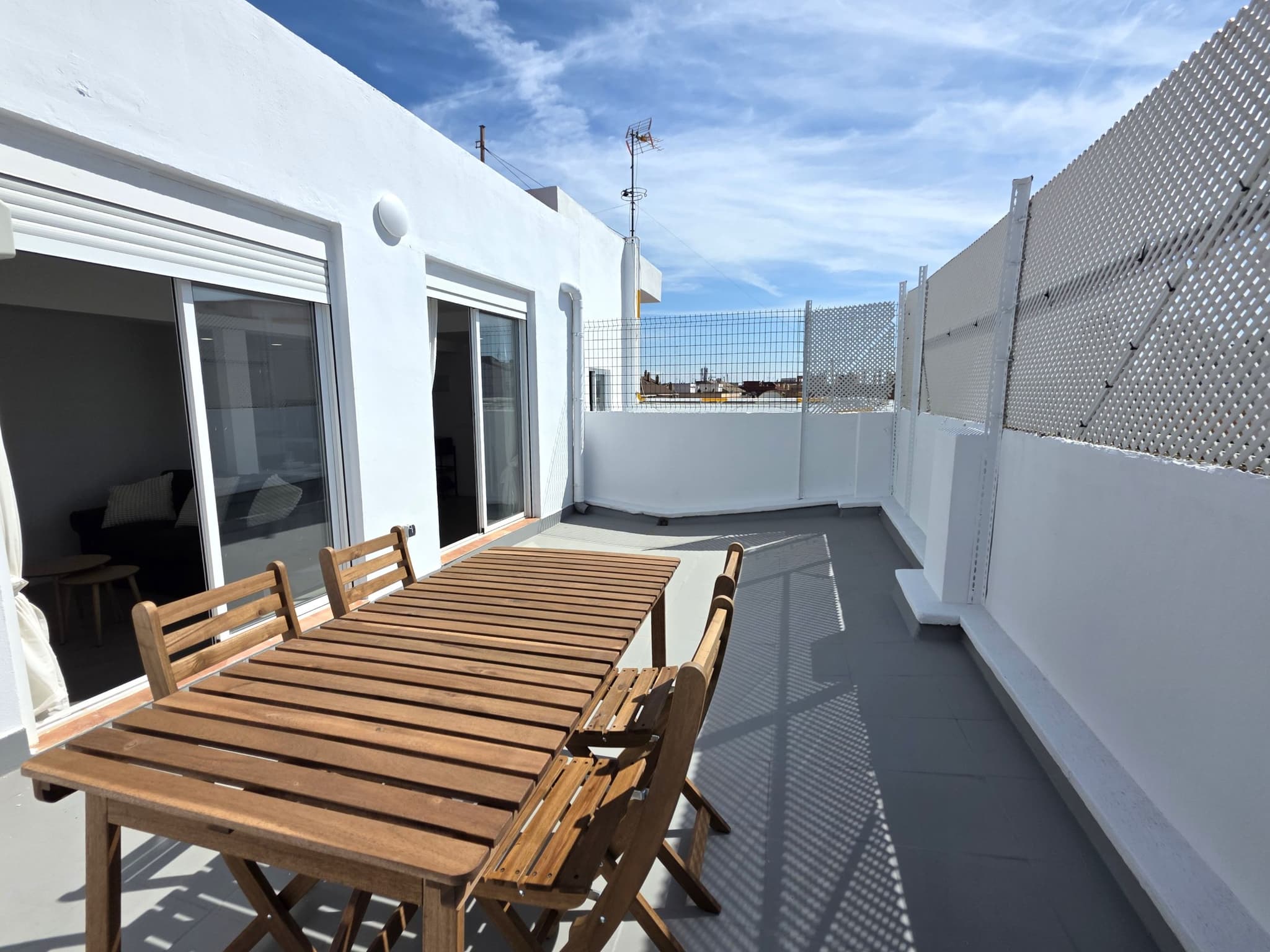 Simo 21 - Apartamento moderno con terraza en Valencia