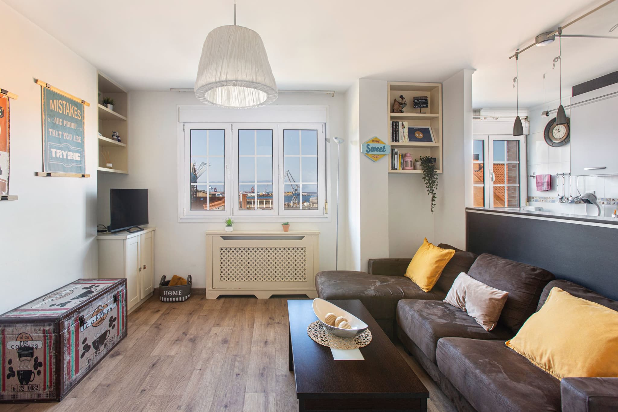 Luminoso apartamento de 2 dormitorios en alquiler en Gijón
