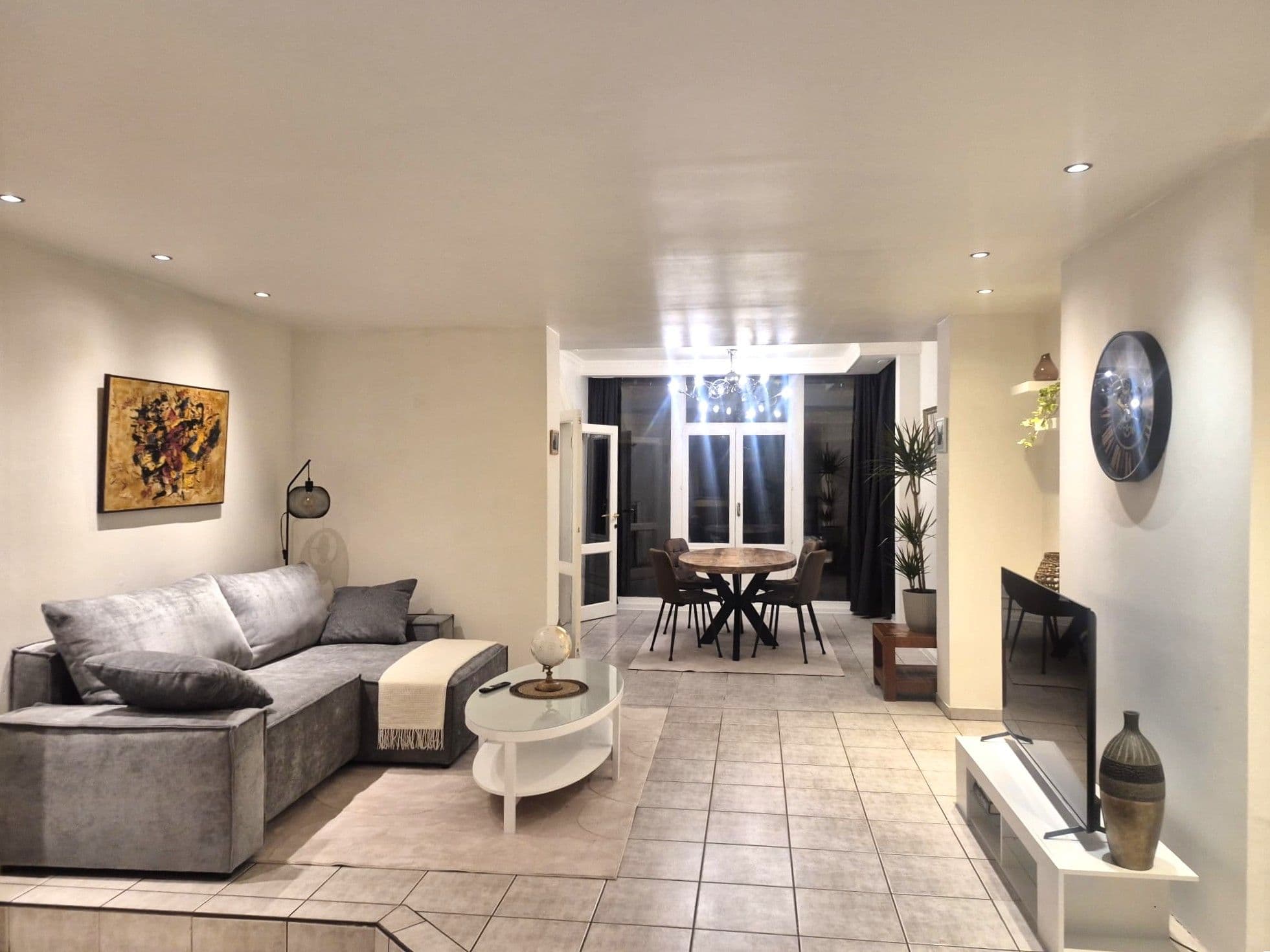 Frans de l’Arbre - Modern comfort near the Port of Antwerp
