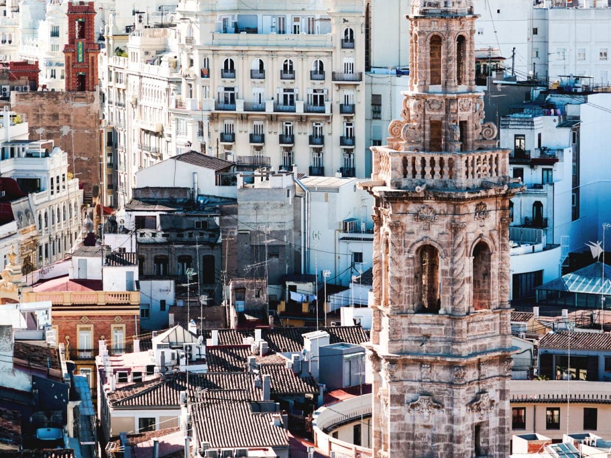 Living in Valencia: Why is it better to live in Valencia than in Madrid or Barcelona