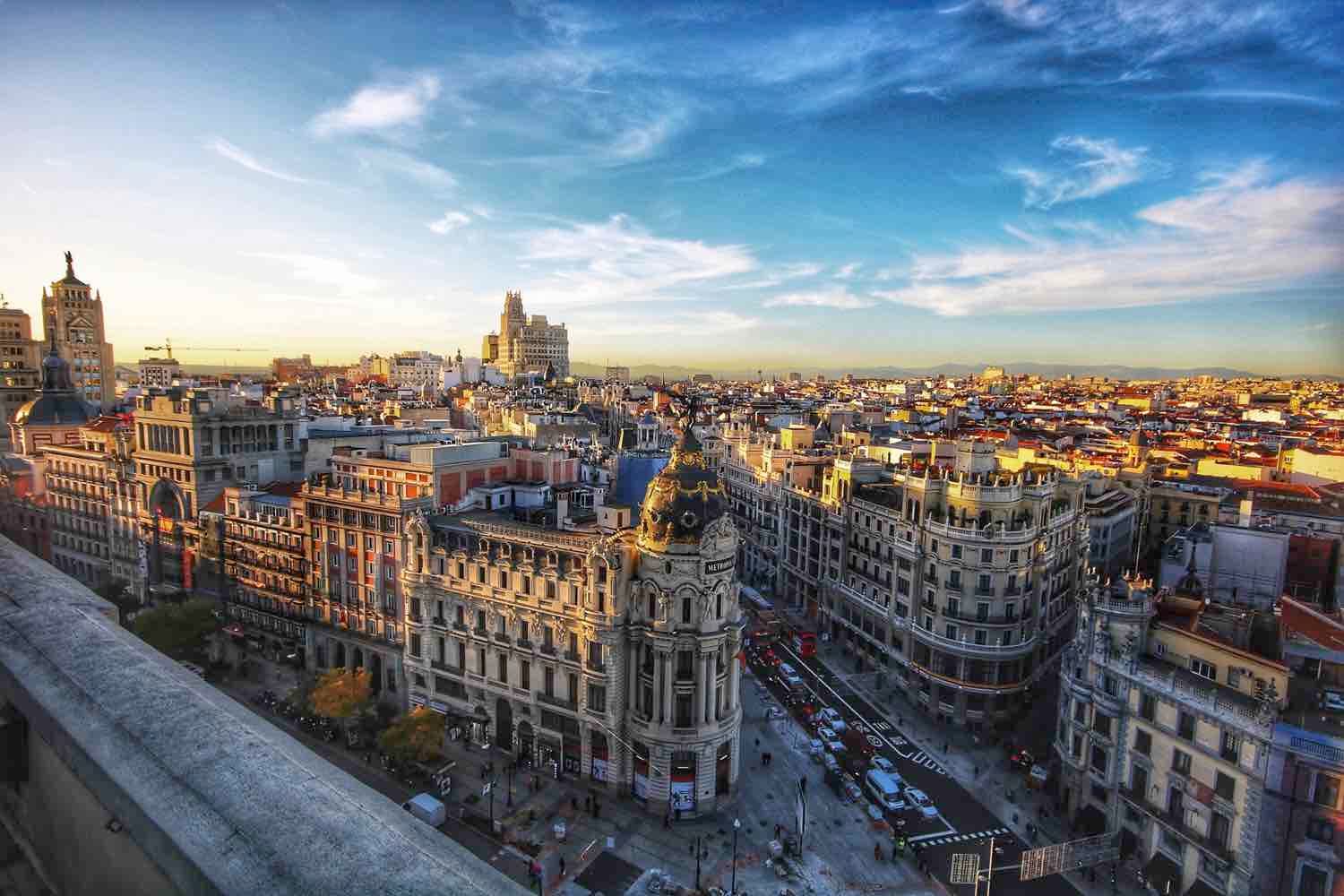 How to meet other expats in Madrid