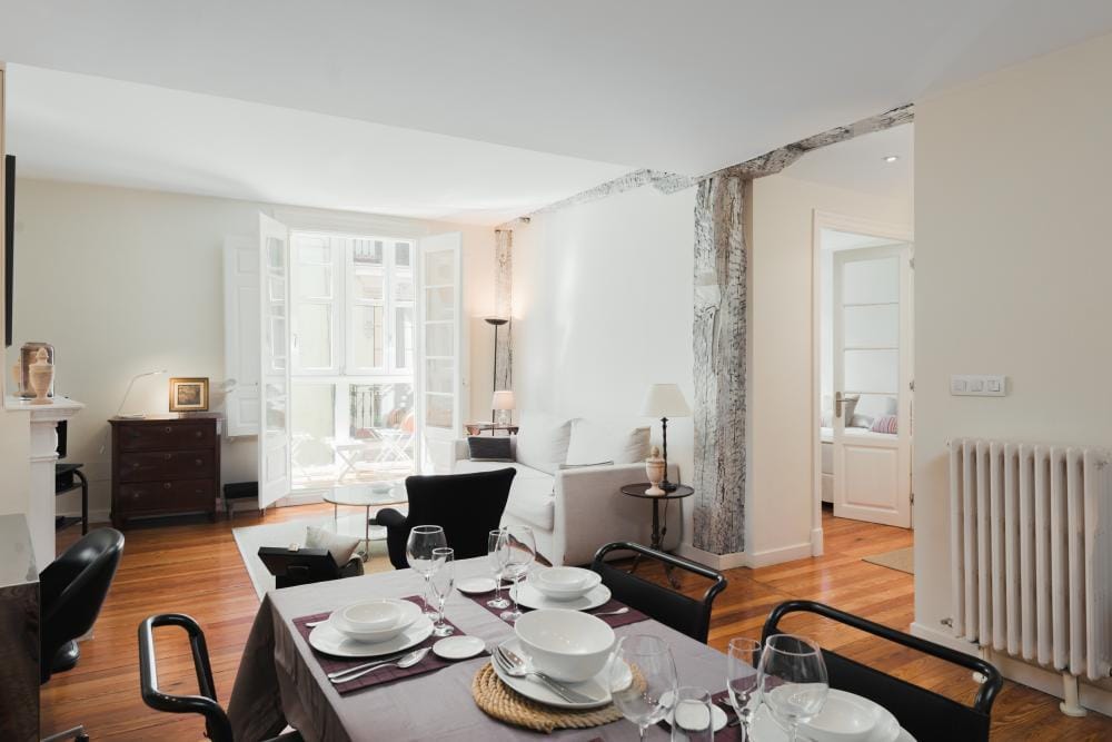 Bilbao expat luxury rental apartment - Lunch