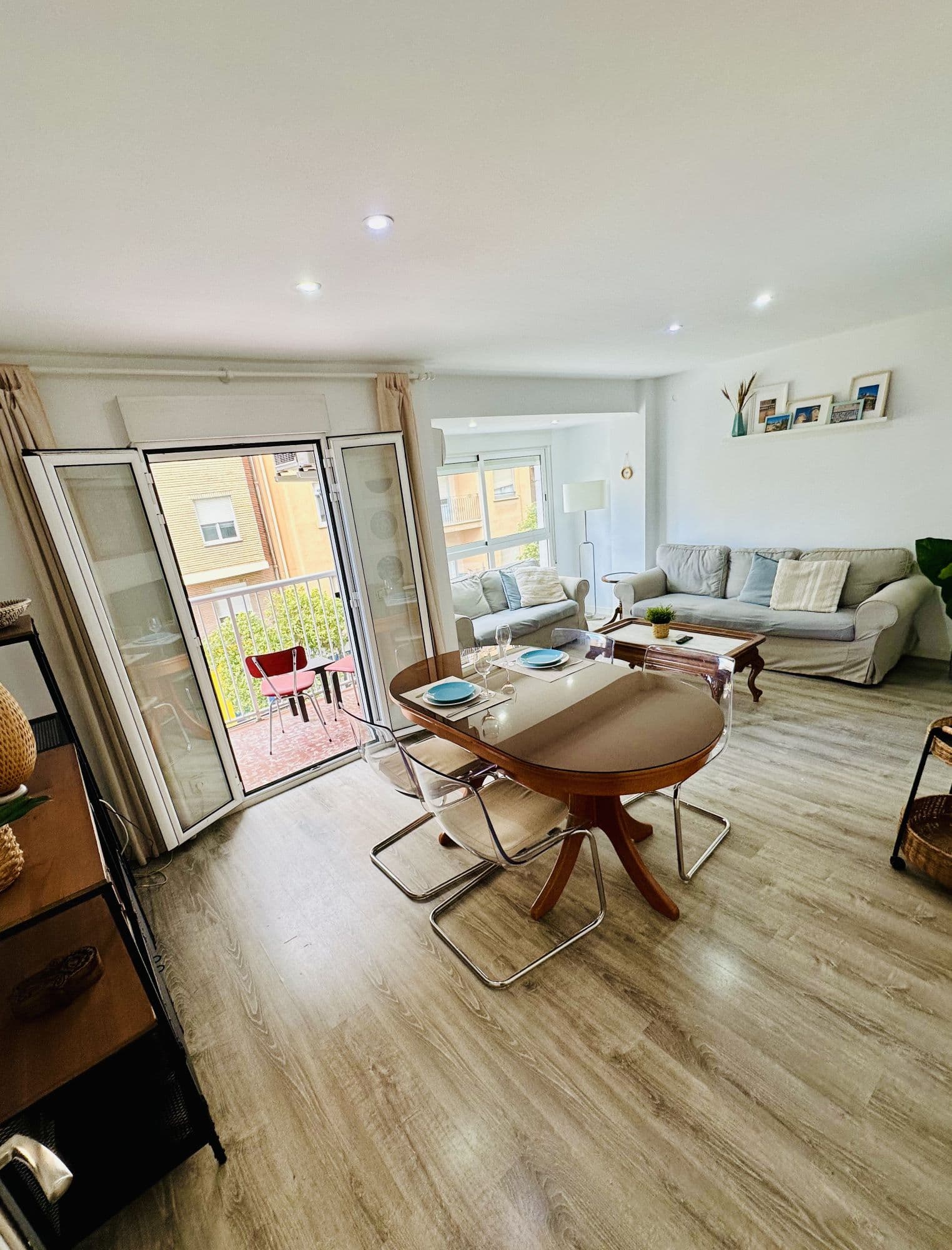 Ruben Vela - Valencia apartment for rent for expats
