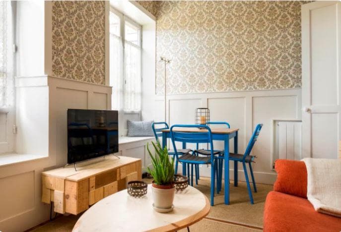 Furnished rental for expats in Bilbao - Living room