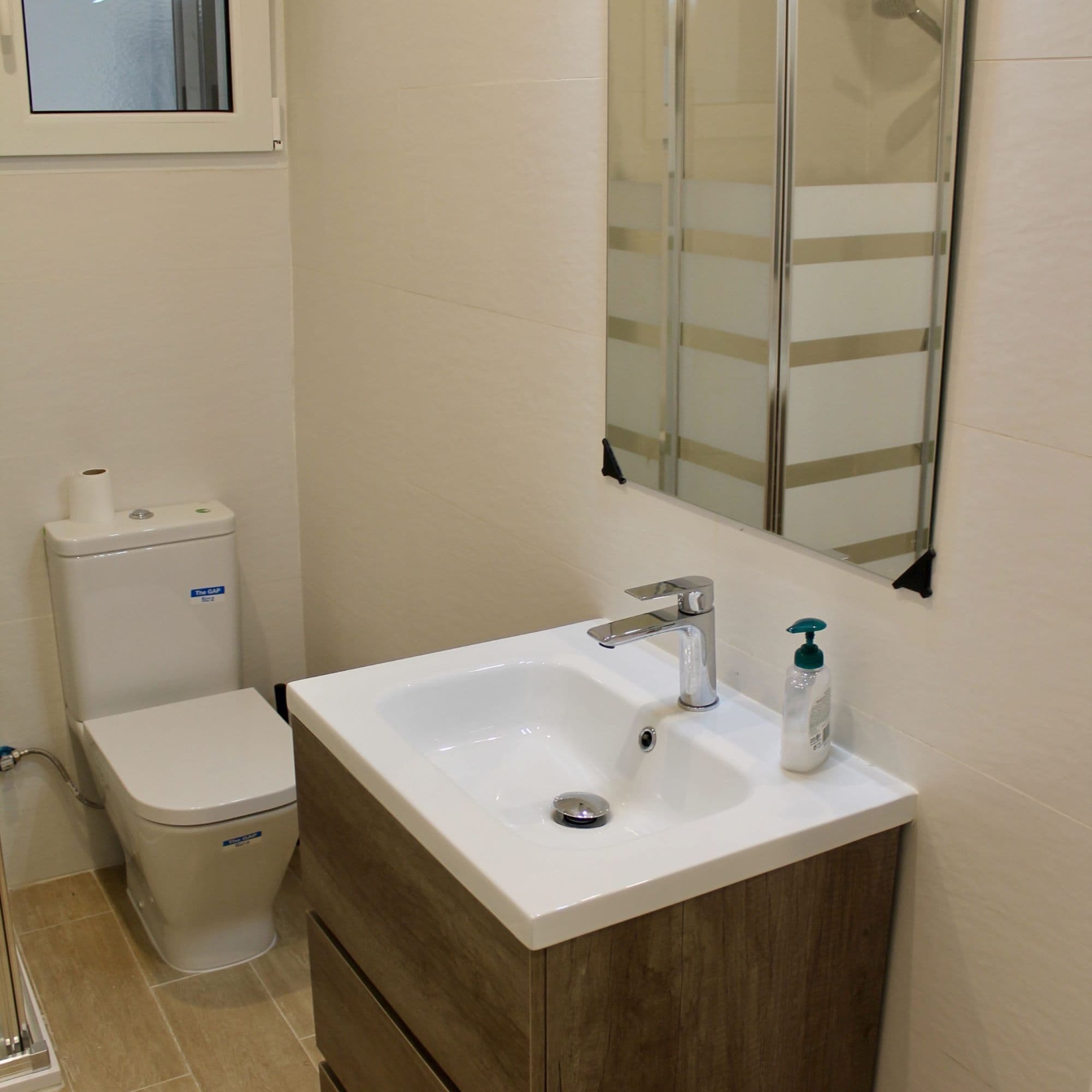 5 bathroom O.jpg