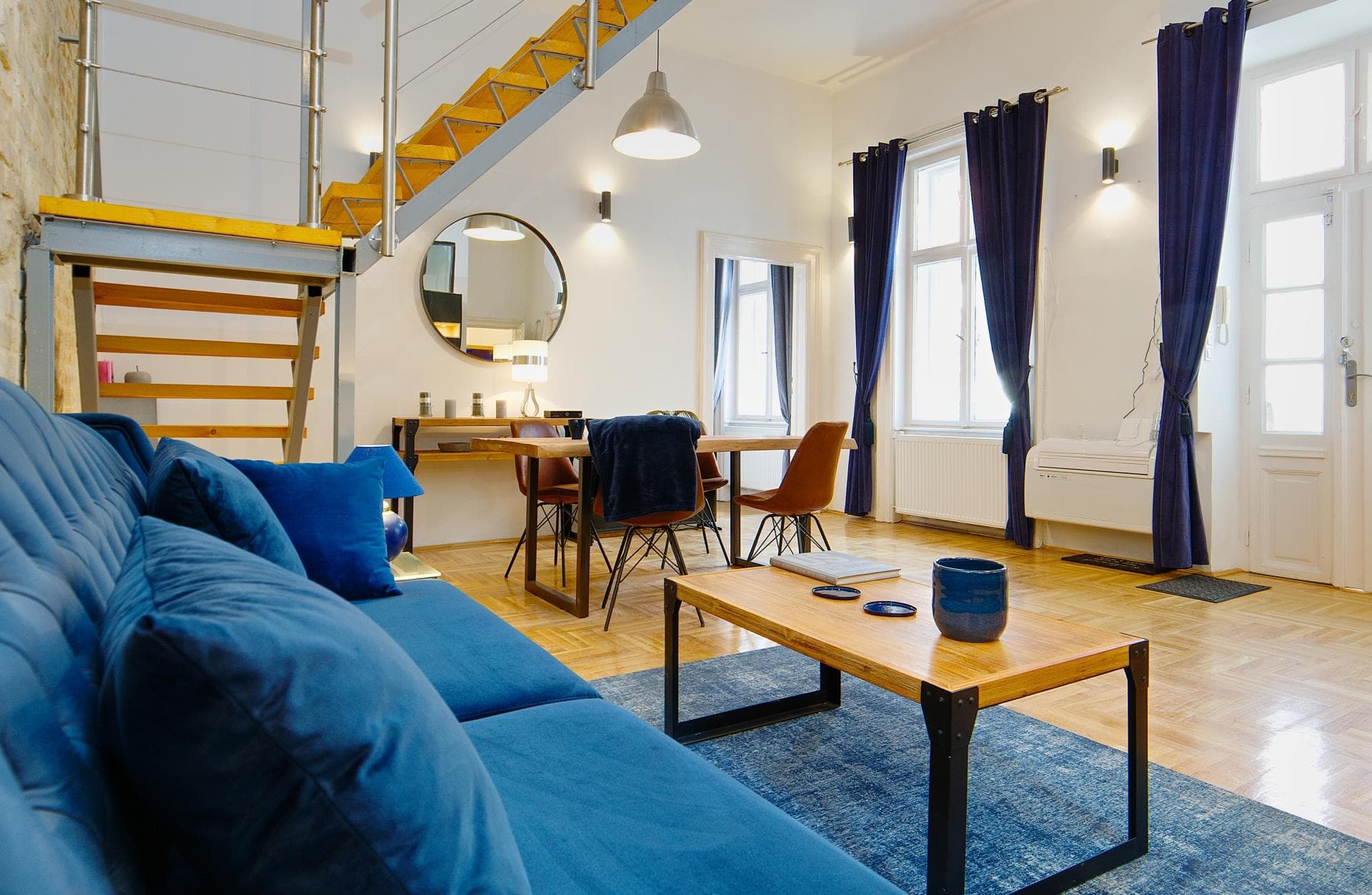 Szondi - 3 bedroom duplex in Budapest - Living room