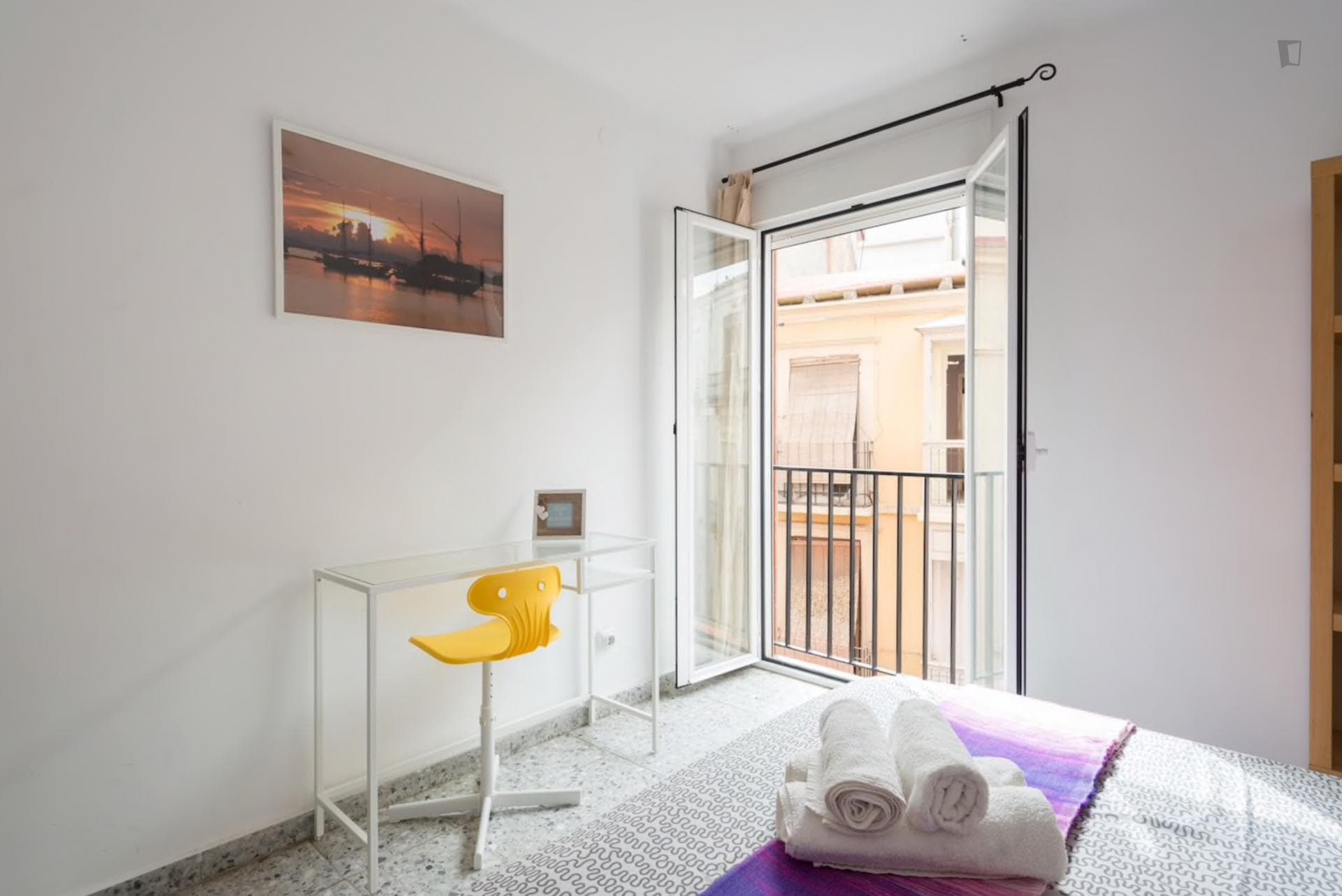 Comedias 2- Bedroom with a Terrace in Malaga - Bedroom