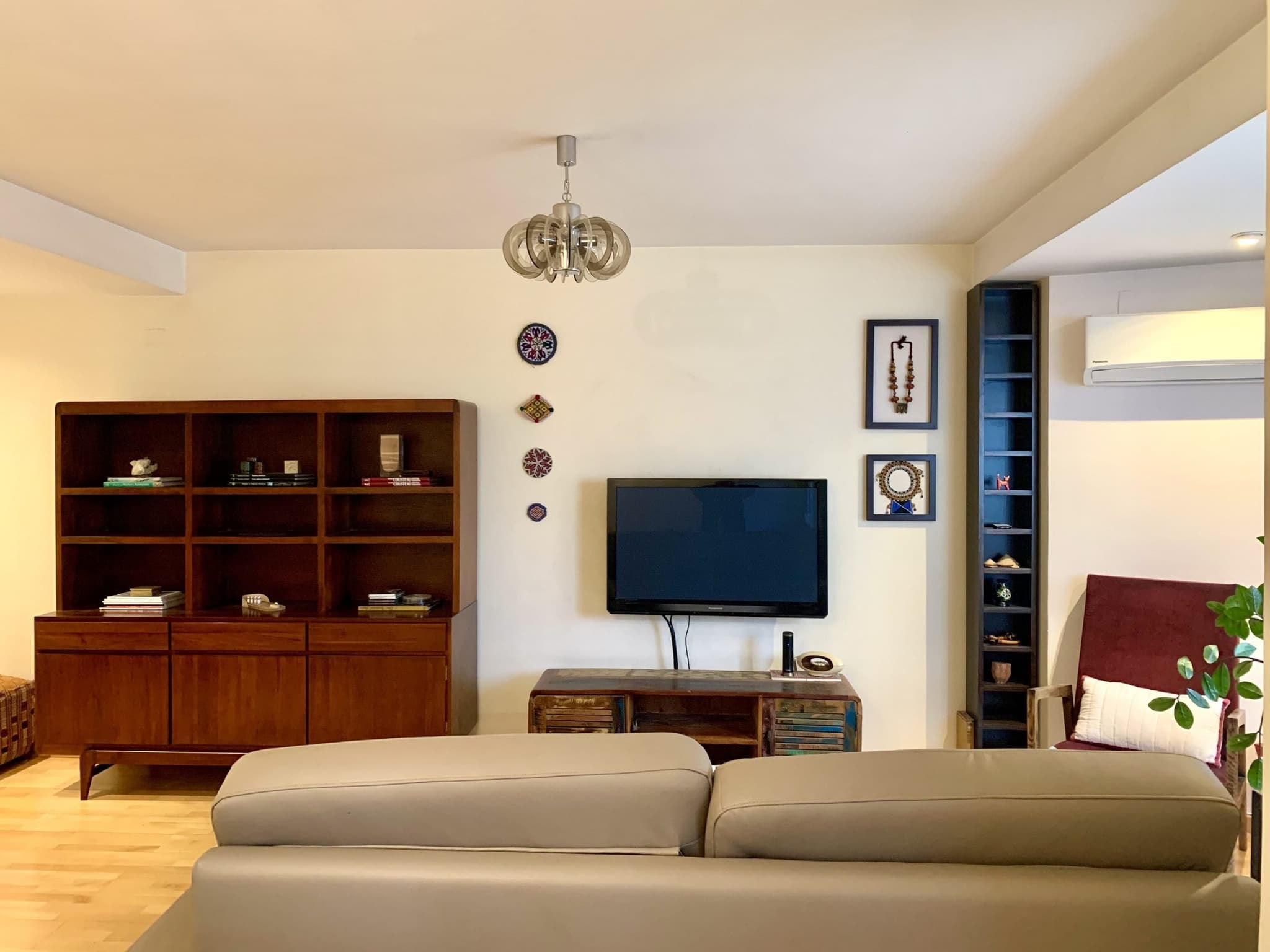 Sueca 38 - Spacious expat apartment in Valencia - Living room