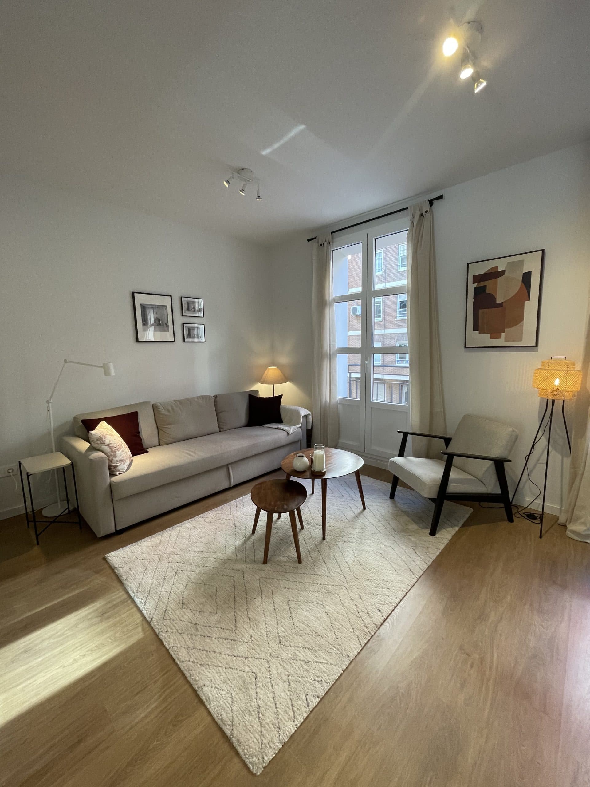 Martinez Aloy 7 - Apartment for rent in Valencia