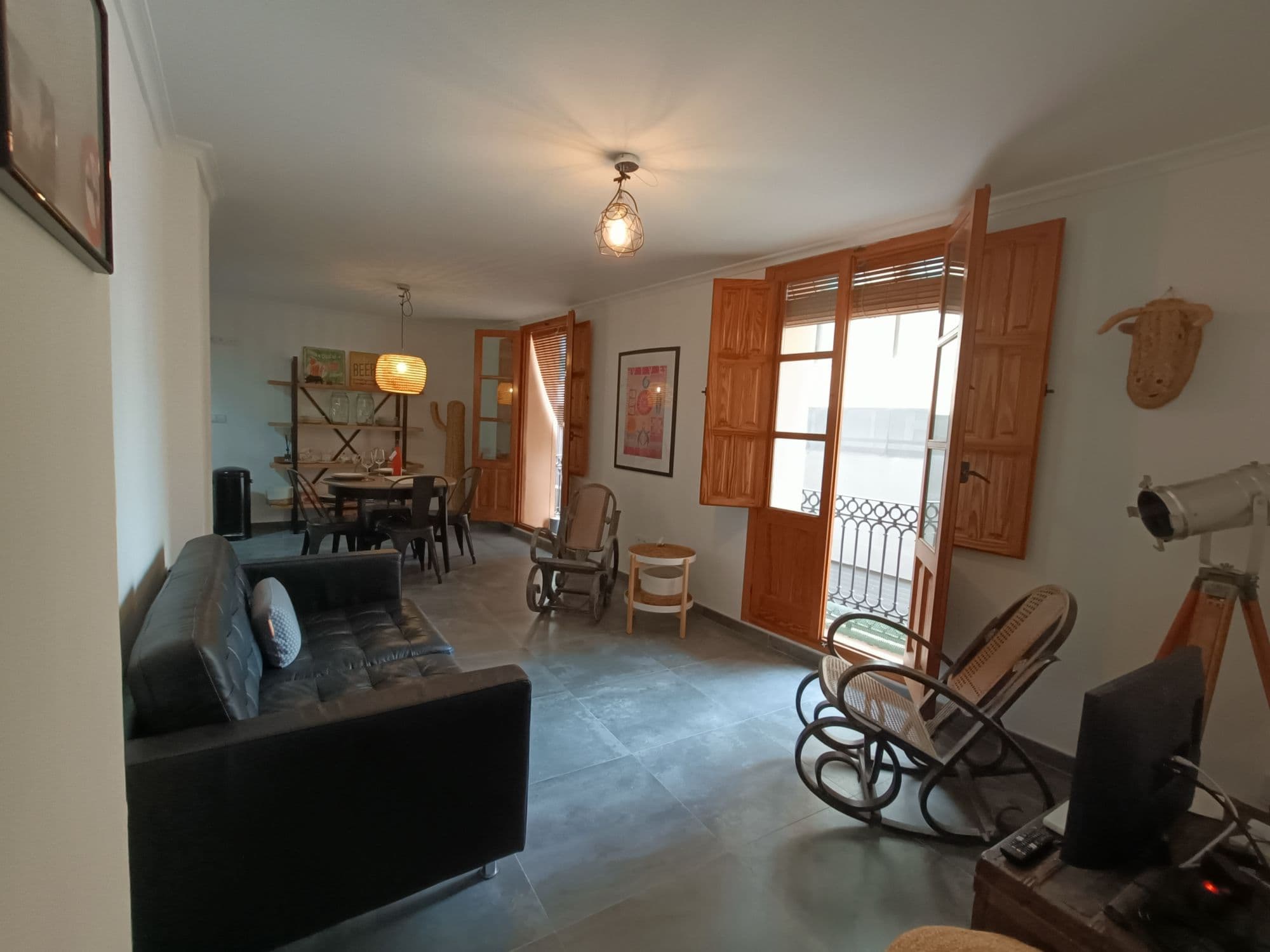 Alta - Temporary furnished rental apartment in Valencia