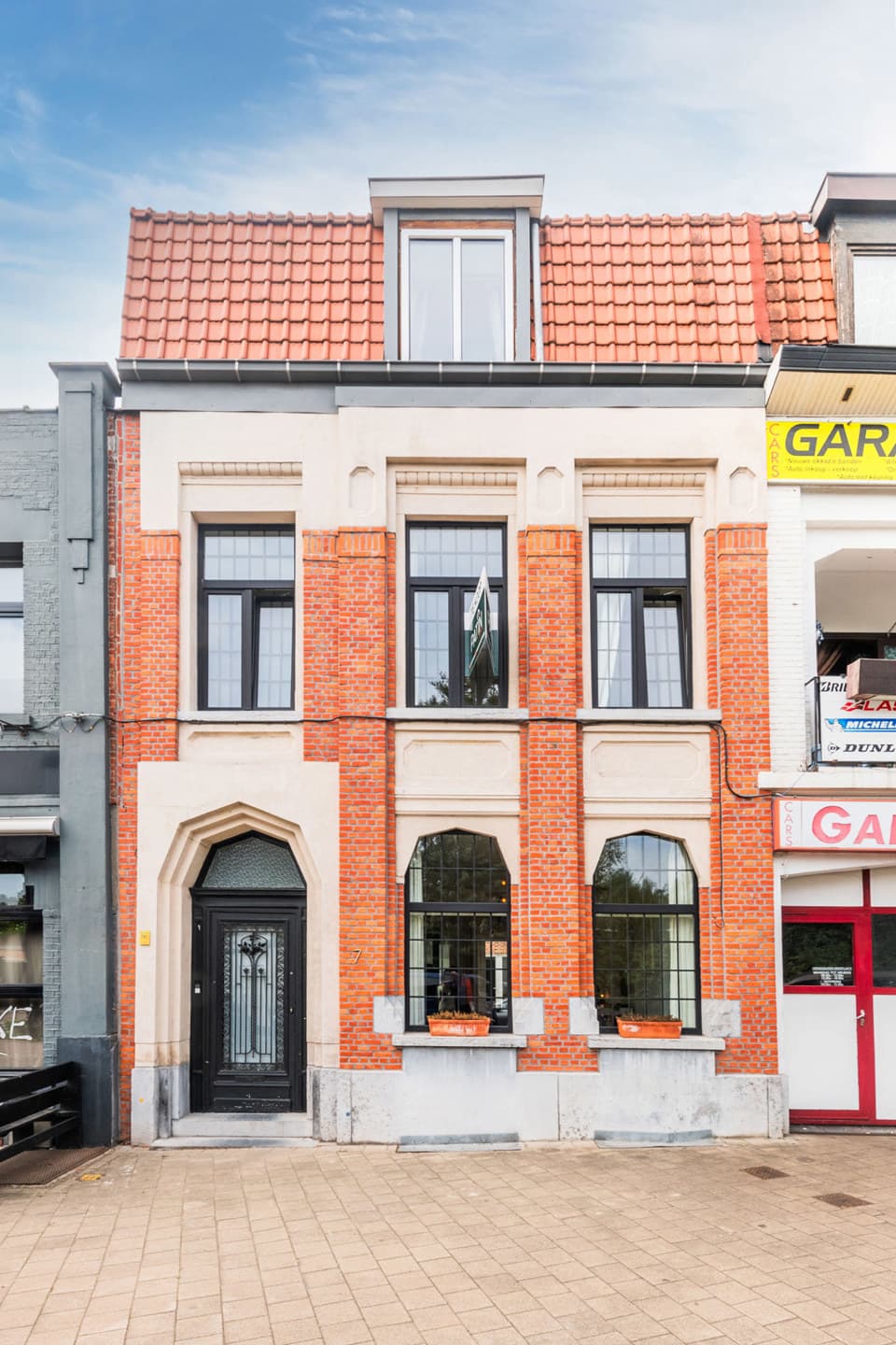 Guido Gezelle - Modern mansion for rent in Temse
