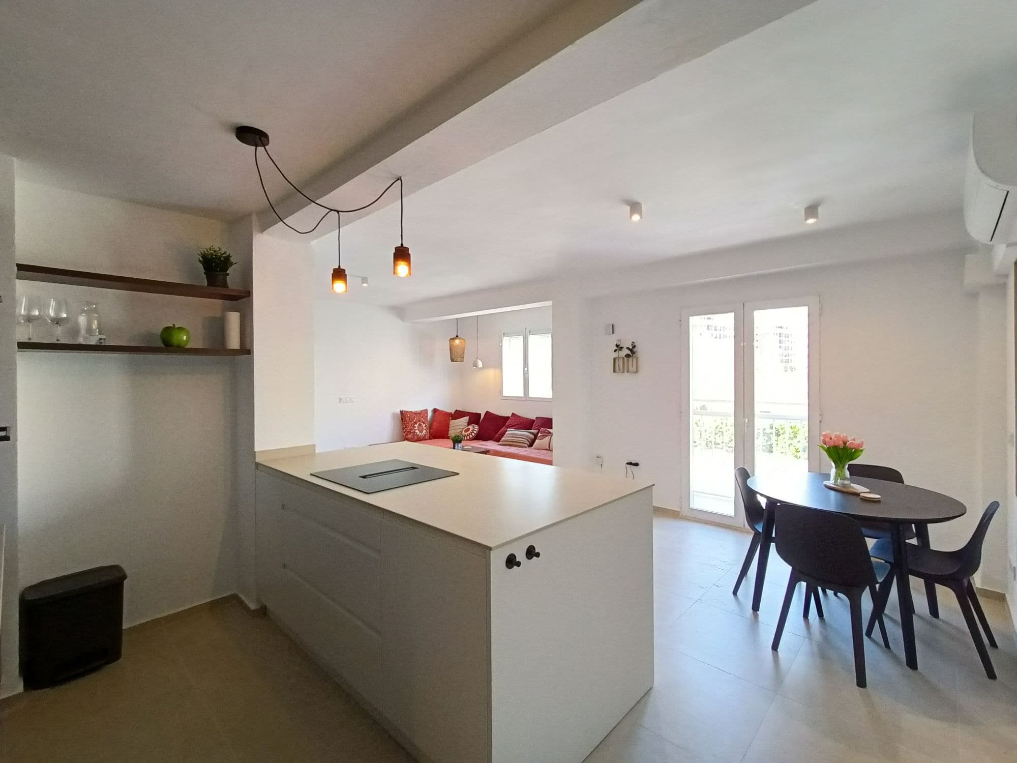Malvarrosa 2 - Seaside apartment in Valencia