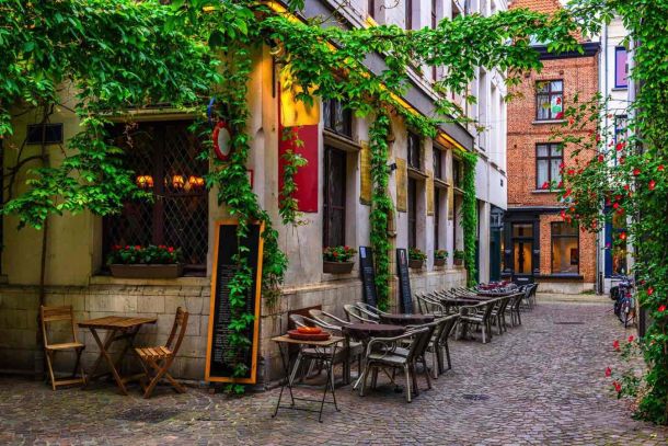 Antwerp Globexs expat community 4fddbacc Moving to Antwerp