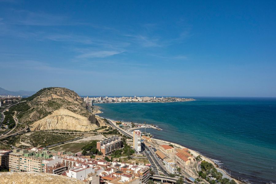 Aerial view Alicante 721a5338 Digital nomads in Spain