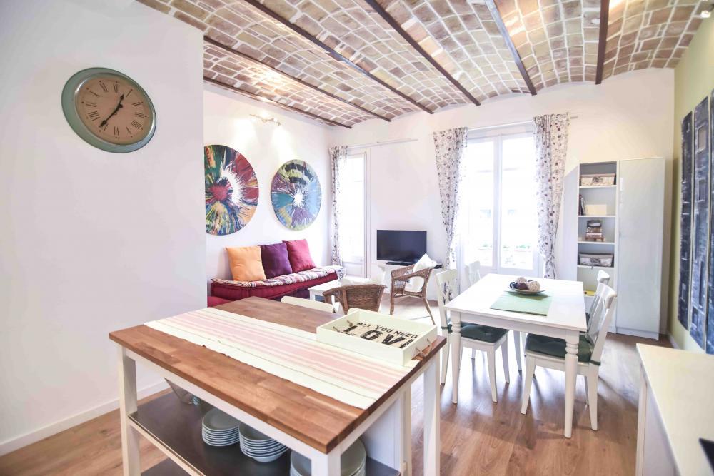 Great expat apartment for rent in Barcelona