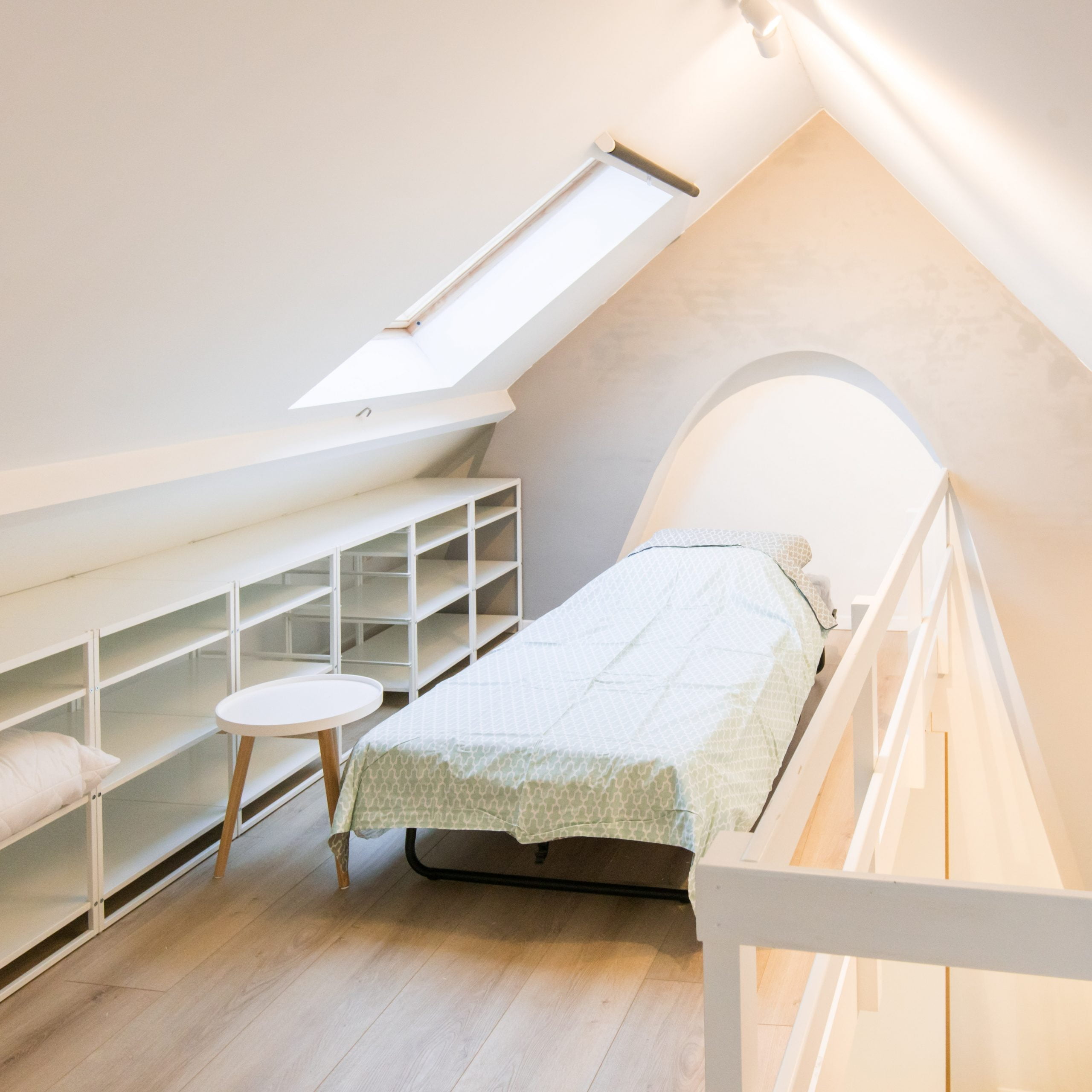 Rooftop apartment in Antwerp for expats