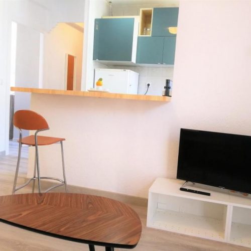 Expat apartment for rent near Valencia beach