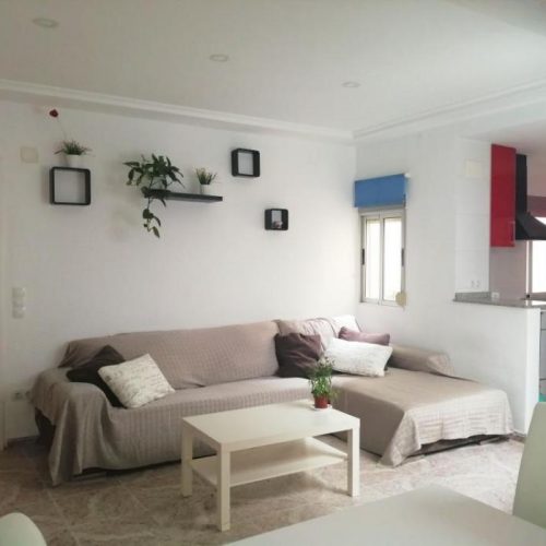 Furnished rental apartment near valencia beach