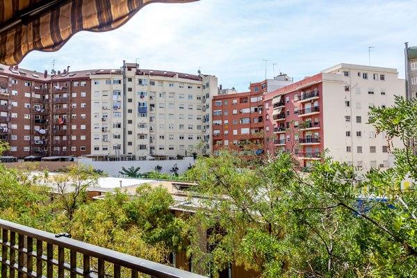 Apartment with balcony in Valencia