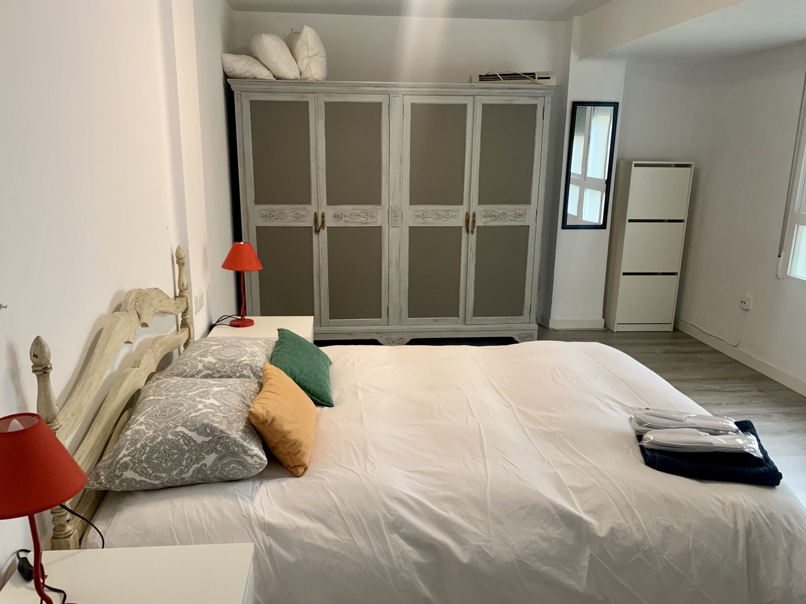 Ruben Vela - Valencia apartment for rent for expats