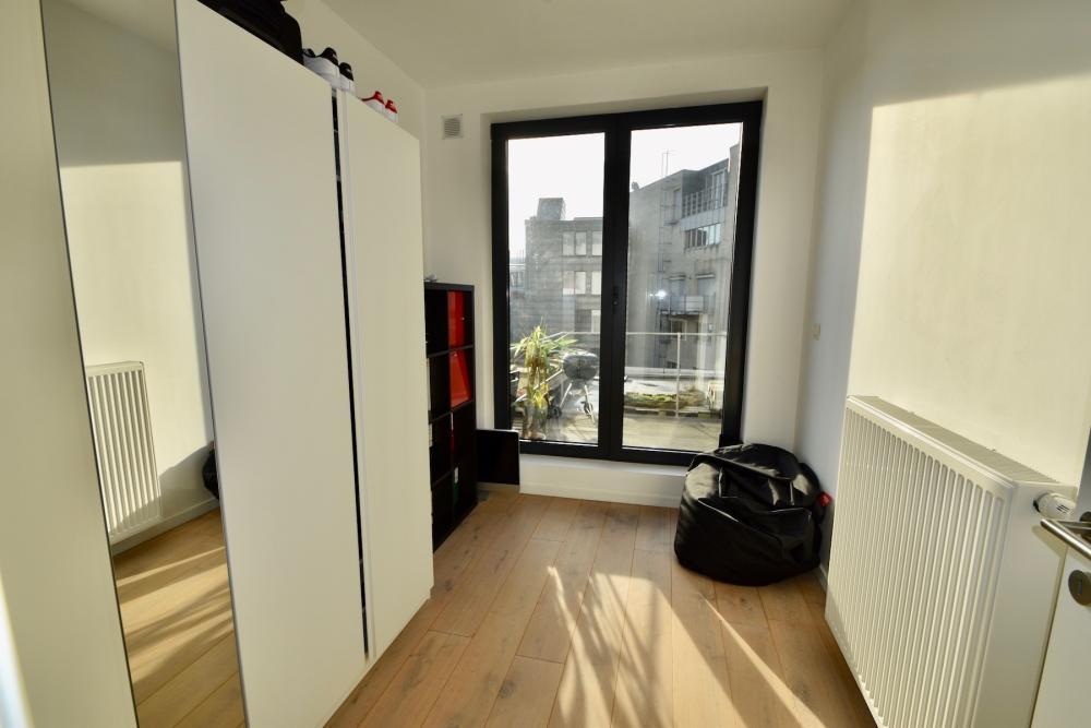 Antwerp expat rental with a view