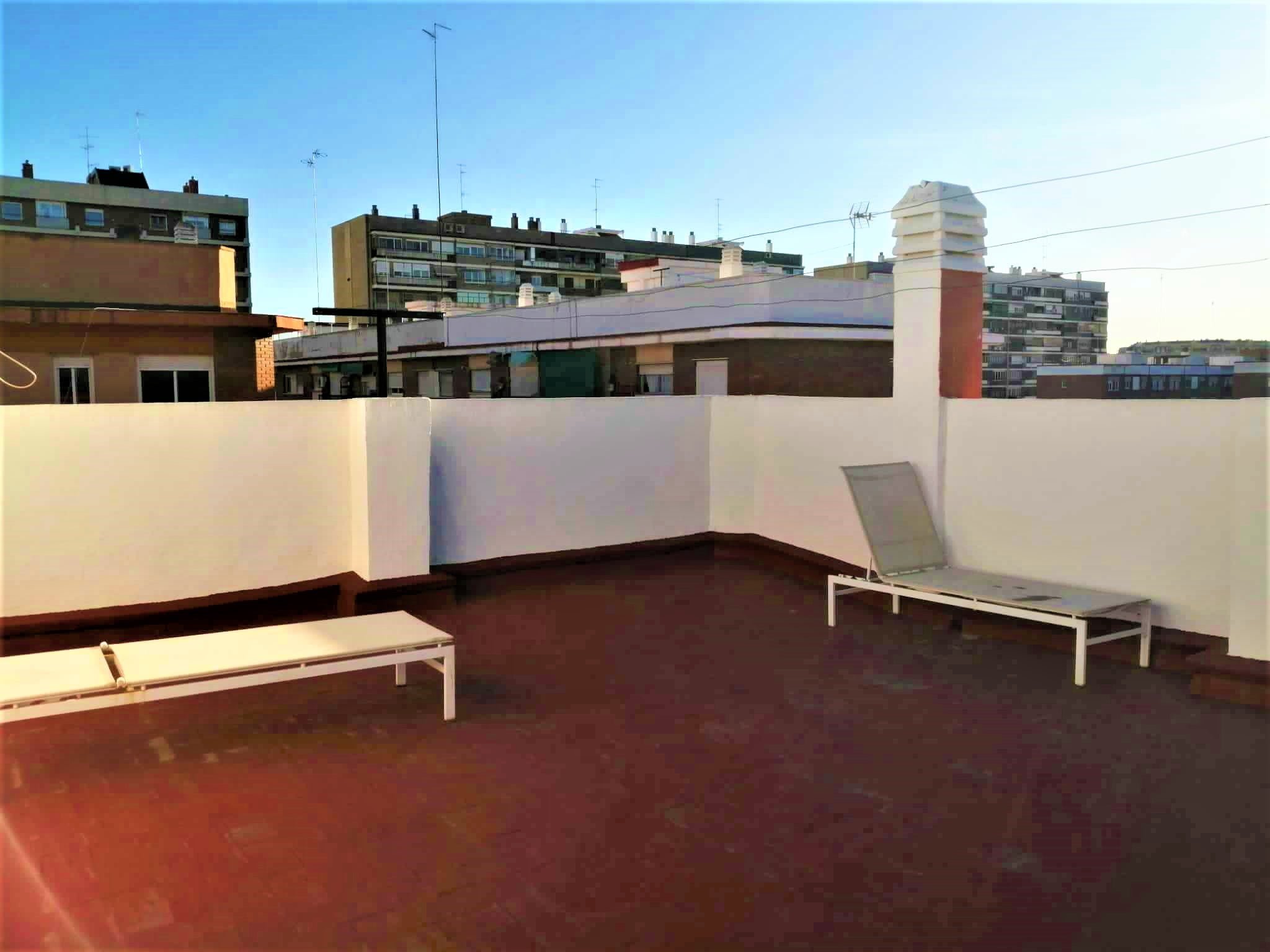 Bergantin - Piso con balcón para expats en Valencia