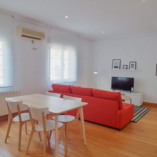 Furnished apartment in Madrid center