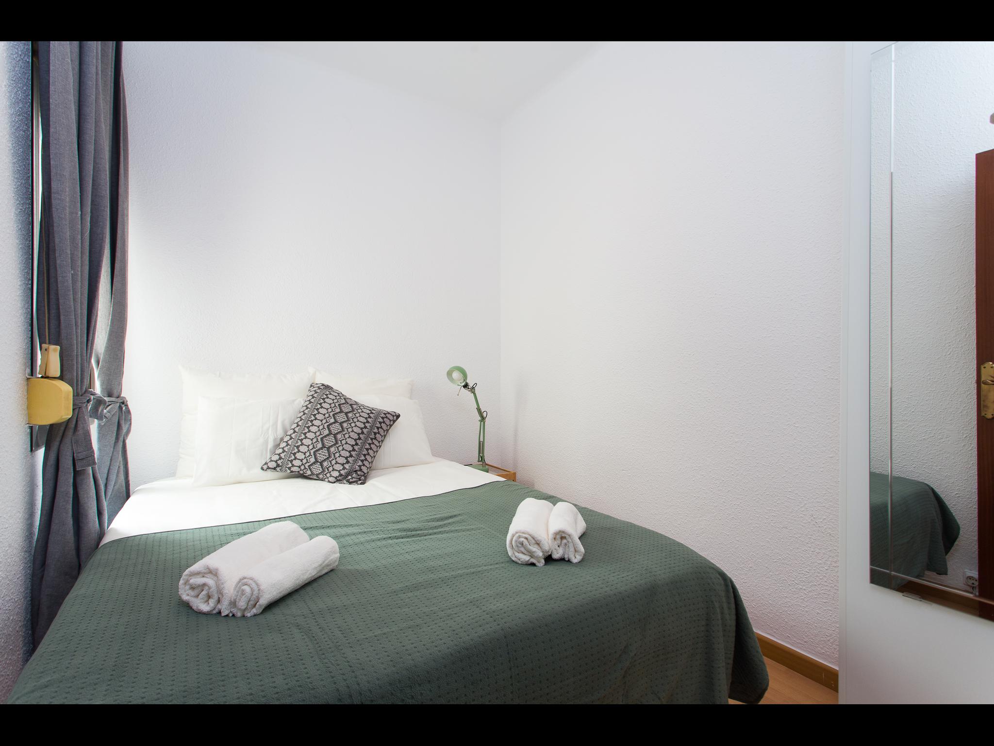 Salva - Cosy 3 bedroom flat in Barcelona