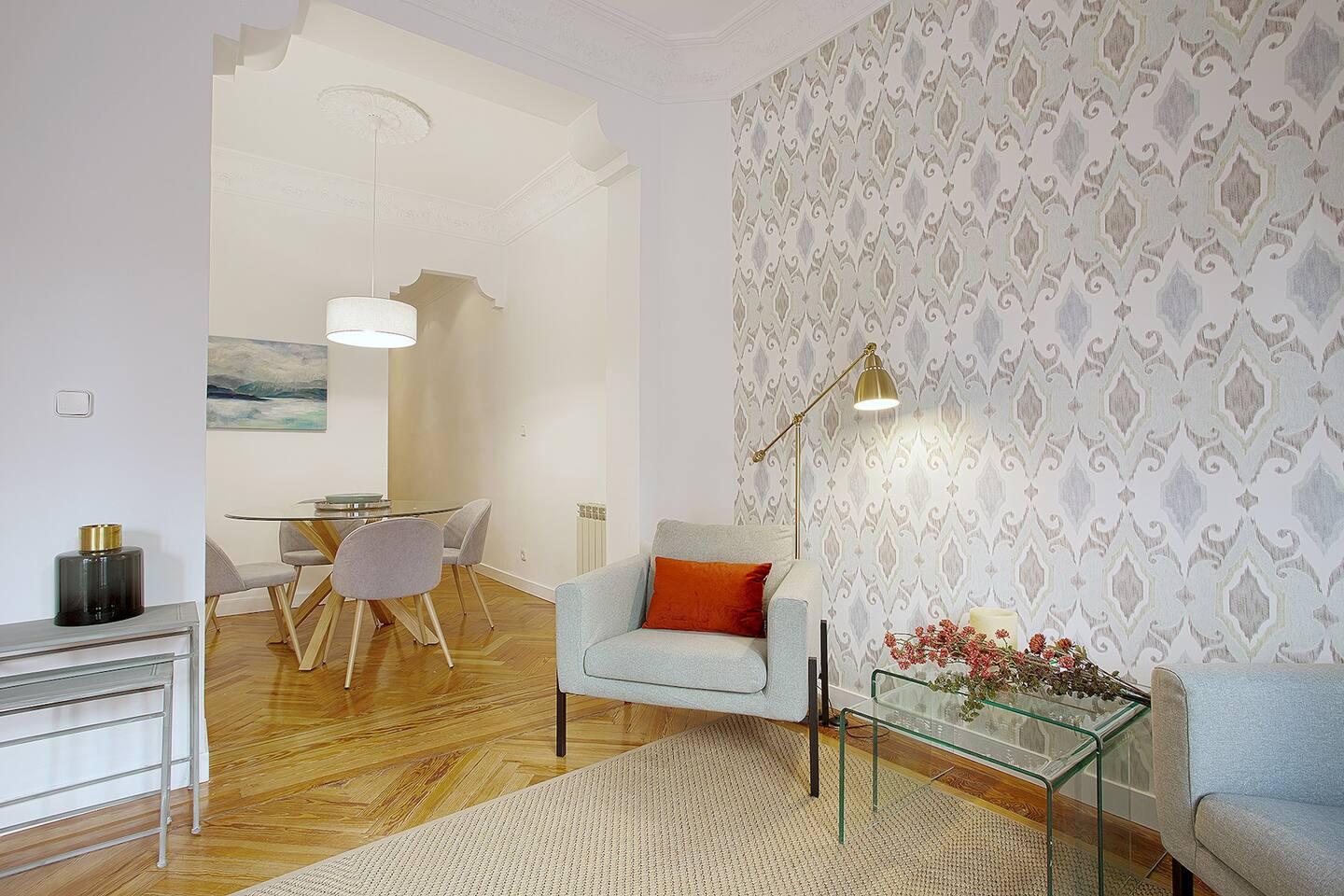 Rafael - 2 bedroom luxury flat in Madrid