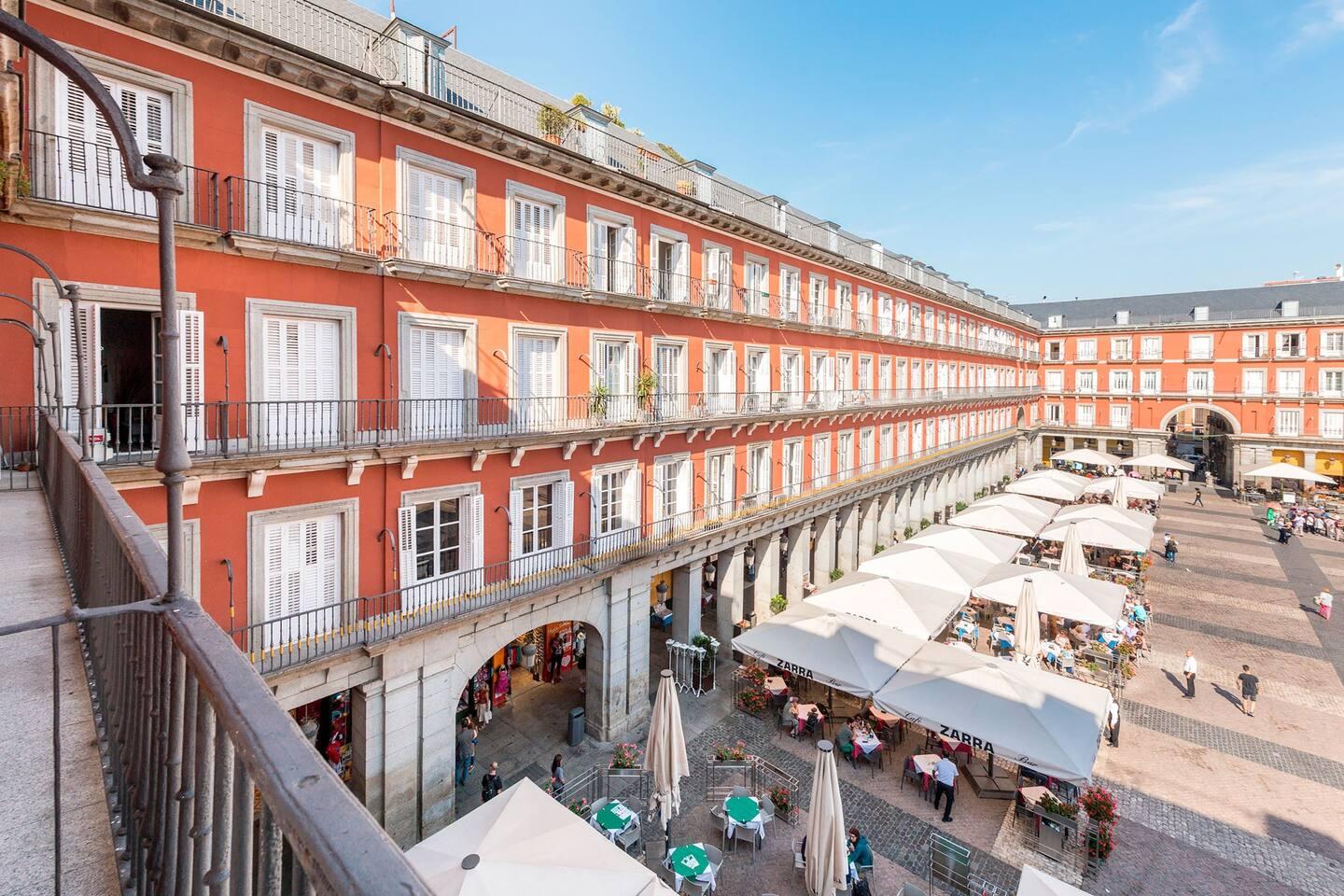 Toledo 2 es un exclusivo piso en Madrid centro, piso de lujo completamente reformado para 2 personas en la Plaza Mayor de Madrid.