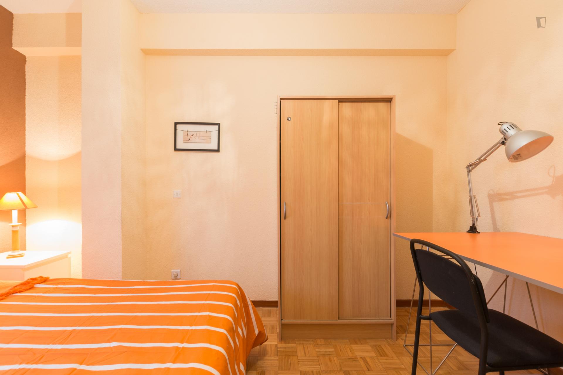 Complutense - Habitación en piso compartido Madrid