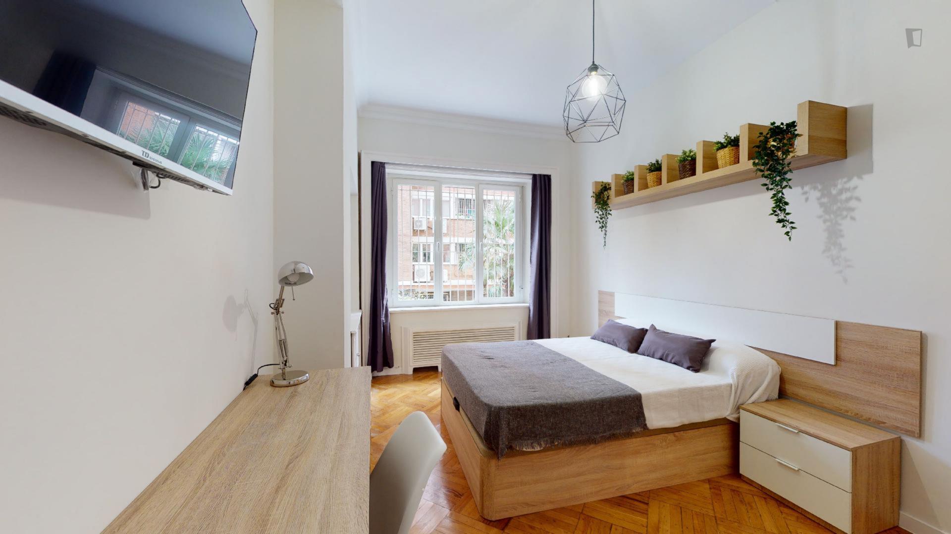 Vallehermoso - Bedroom to rent in Madrid