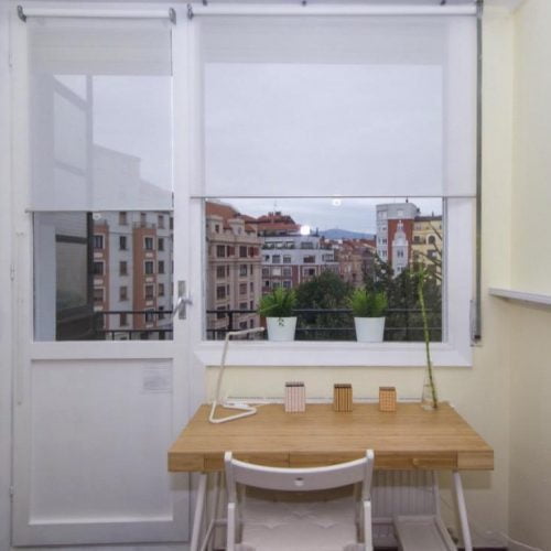 Ferrocarril- Modern Room with Terrace in Bilbao