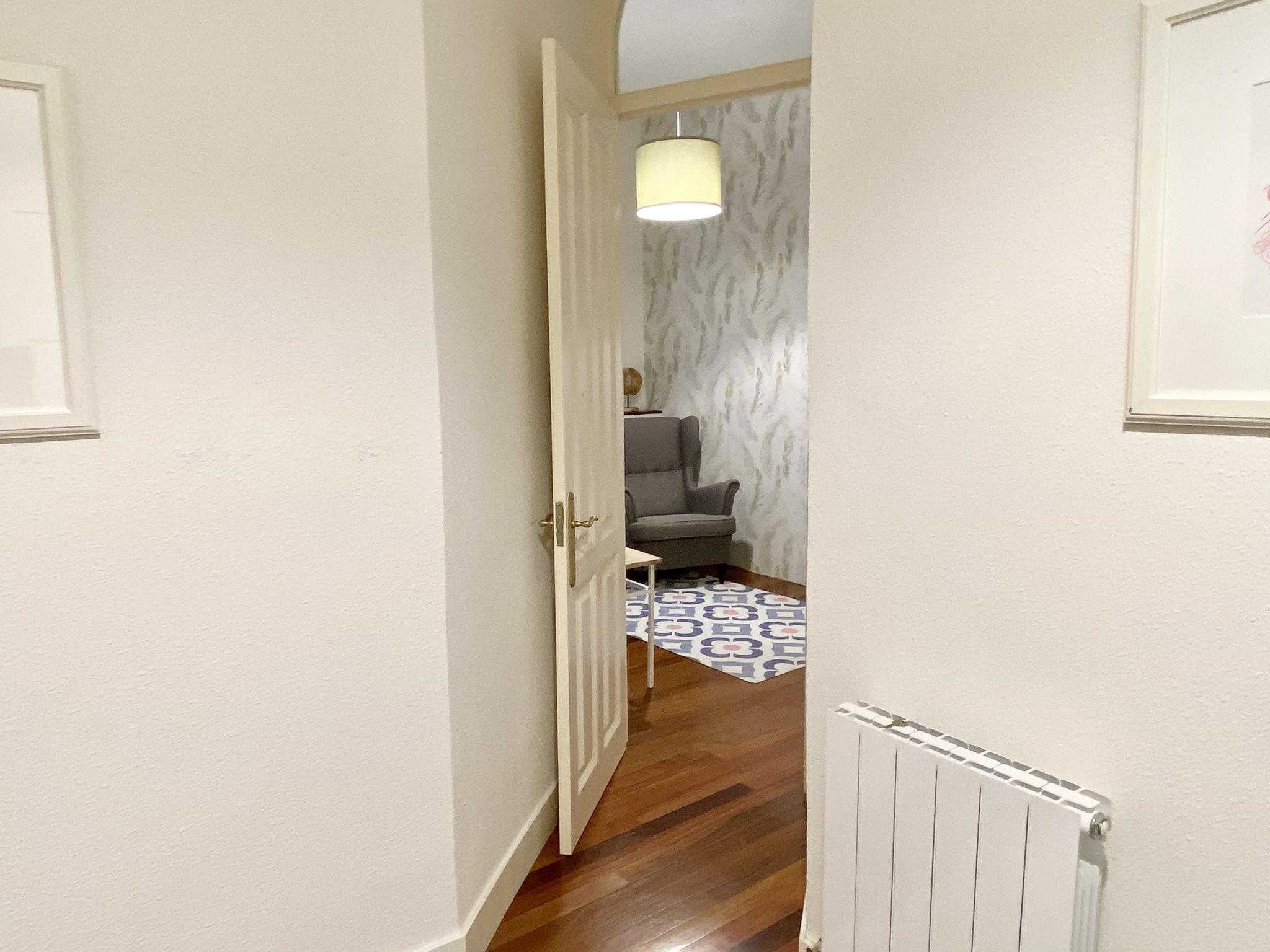 Spacious room for rent in Bilbao