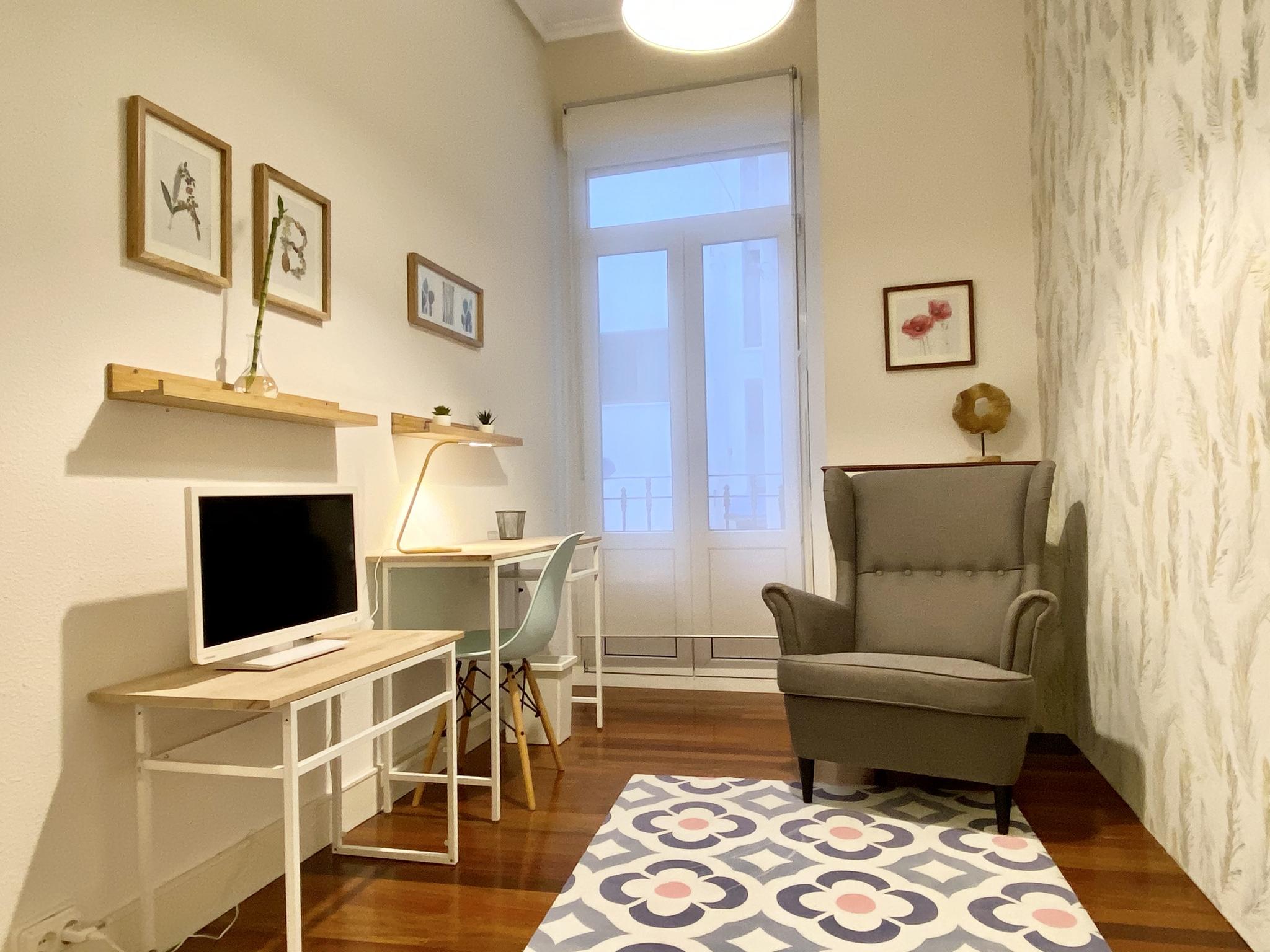 Spacious room for rent in Bilbao