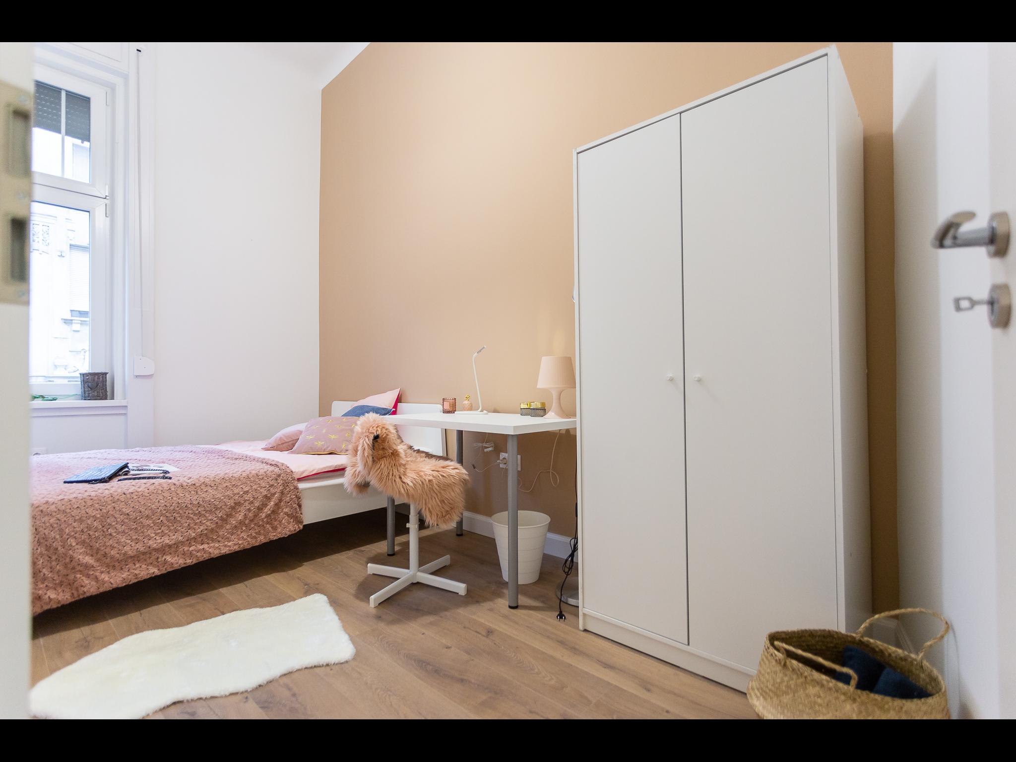 Wesselenyi - Bedroom for rent in Budapest