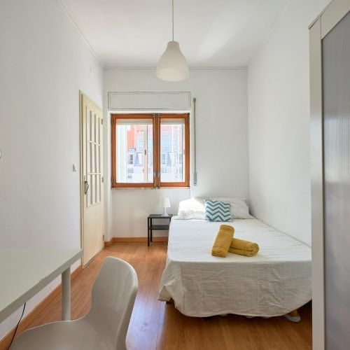 Bombarda- Bright shared flat in Lisbon