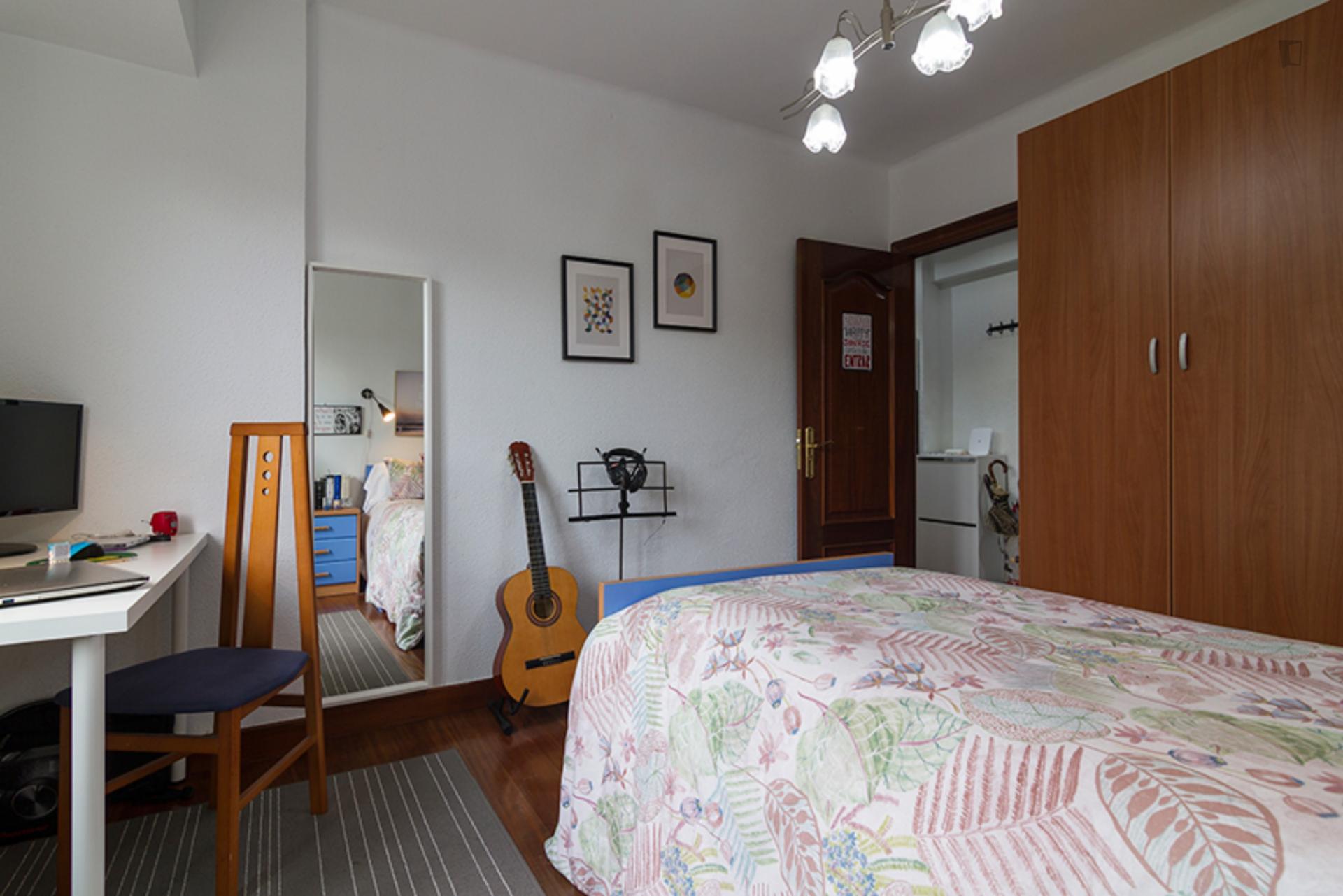 Santutxu - Nice single bedroom in Bilbao