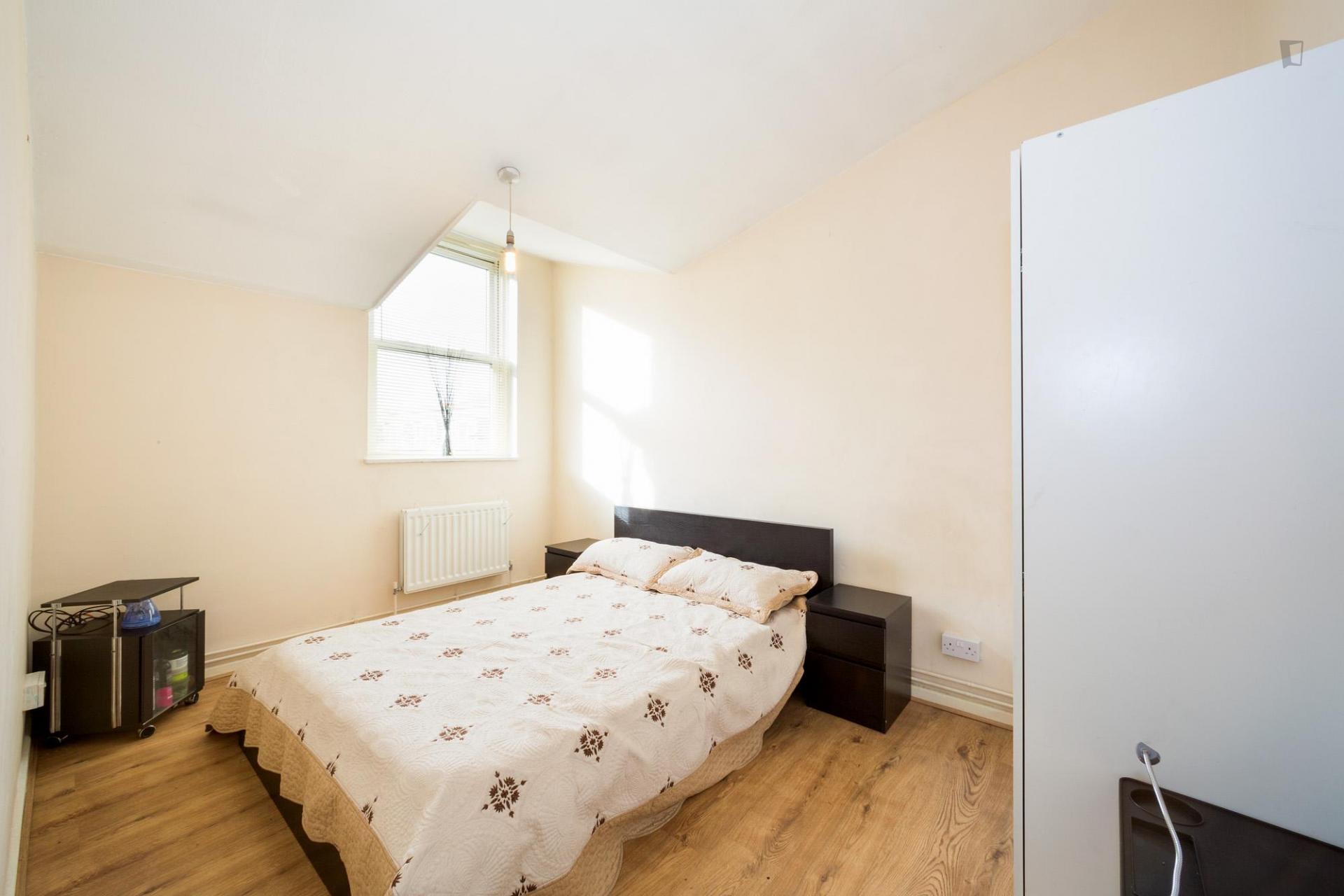 Brixton - Bedroom in shared flat in London