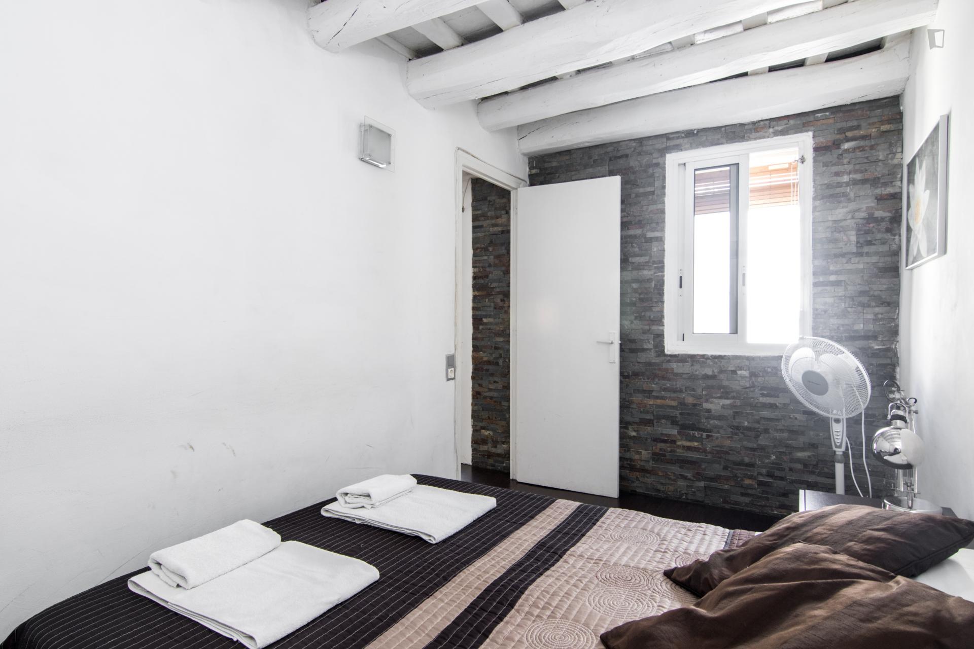 Barbera - Entry ready apartment in Barcelona