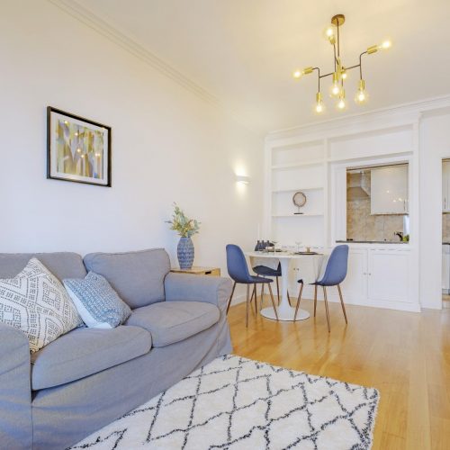 Valmor 2 - Clean and Luxurious apartment Lisbon