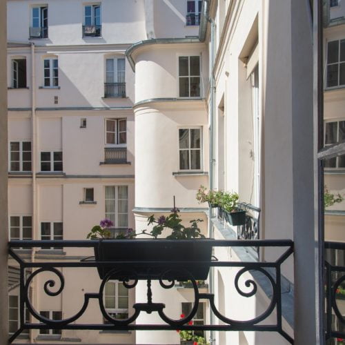 Rue Saint-Louis- 2 Bedroom apartment in Paris for expats