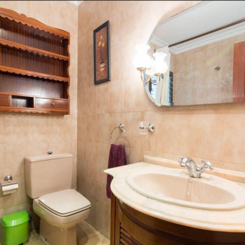Litoral 2- Bright bedroom in shared flat in Malaga