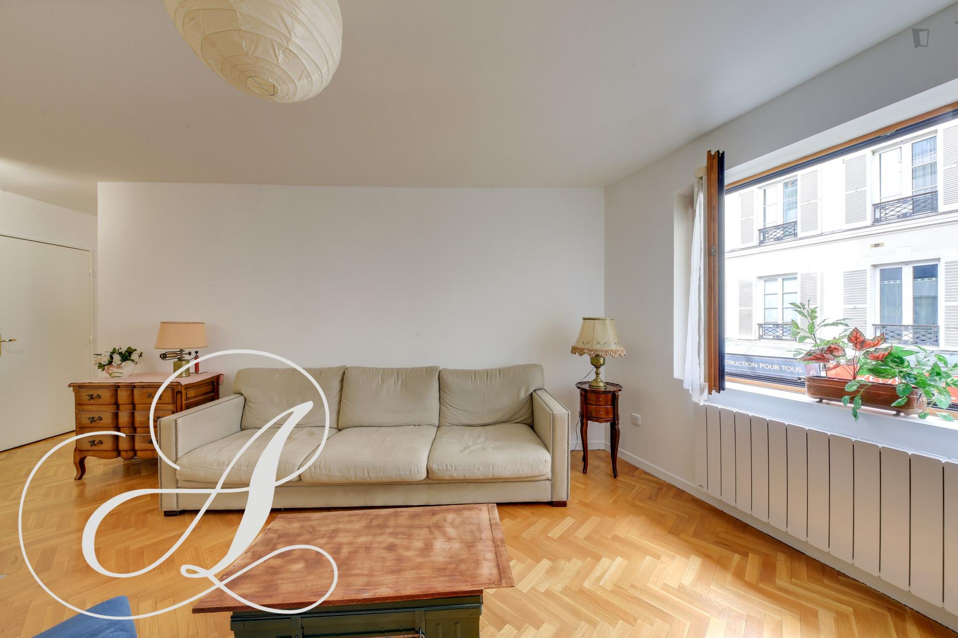 Vinaigriers - Comfortable flat in Paris