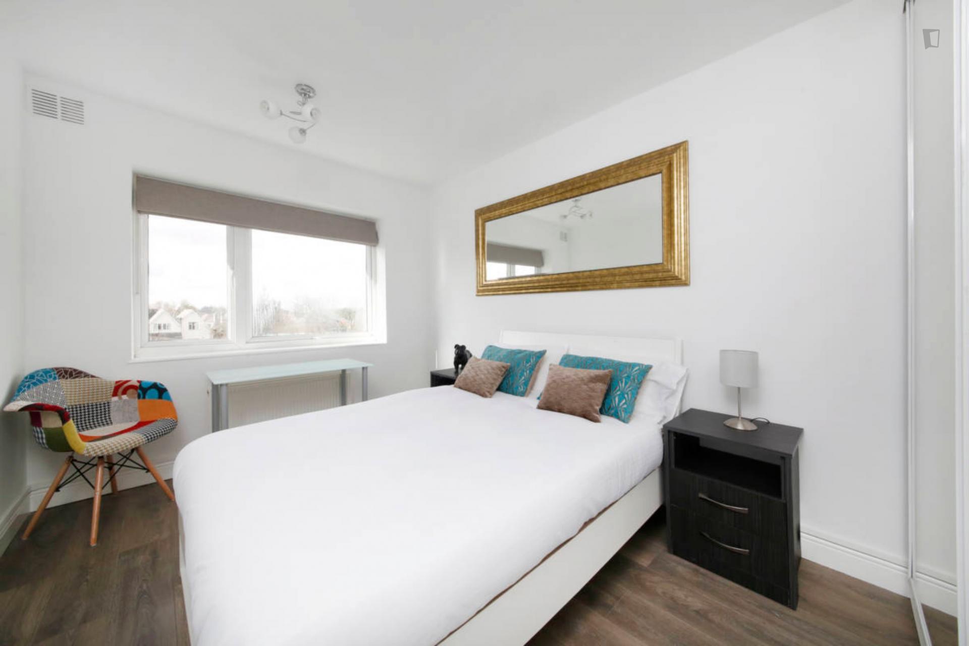 Court 2 - Shared apartment in London for expats