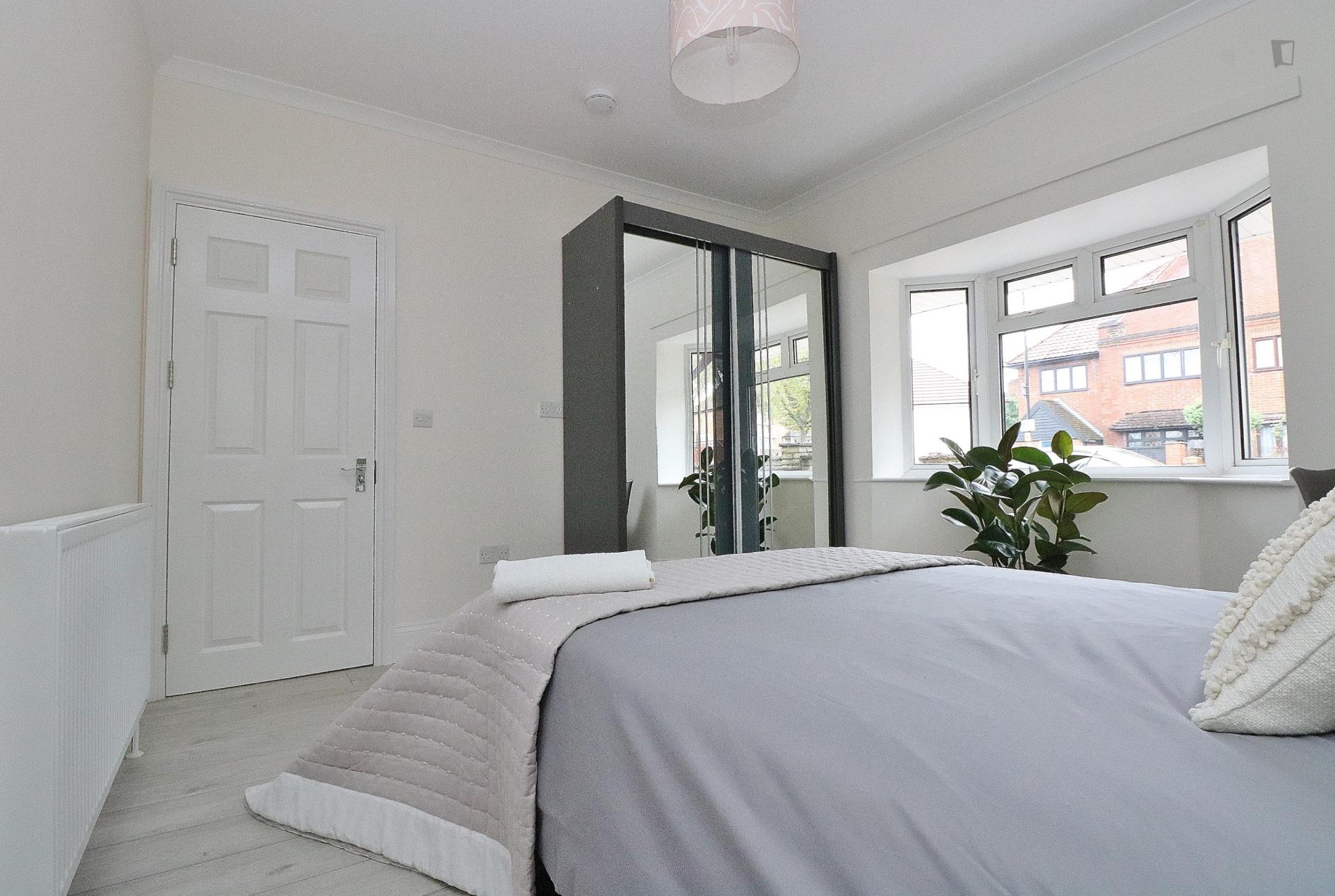 Fairway - Modern bedroom in London for expats