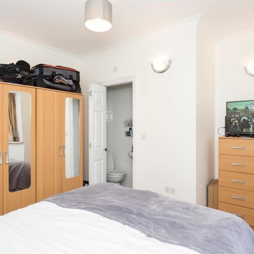 Taylor - Cosy double bedroom in London