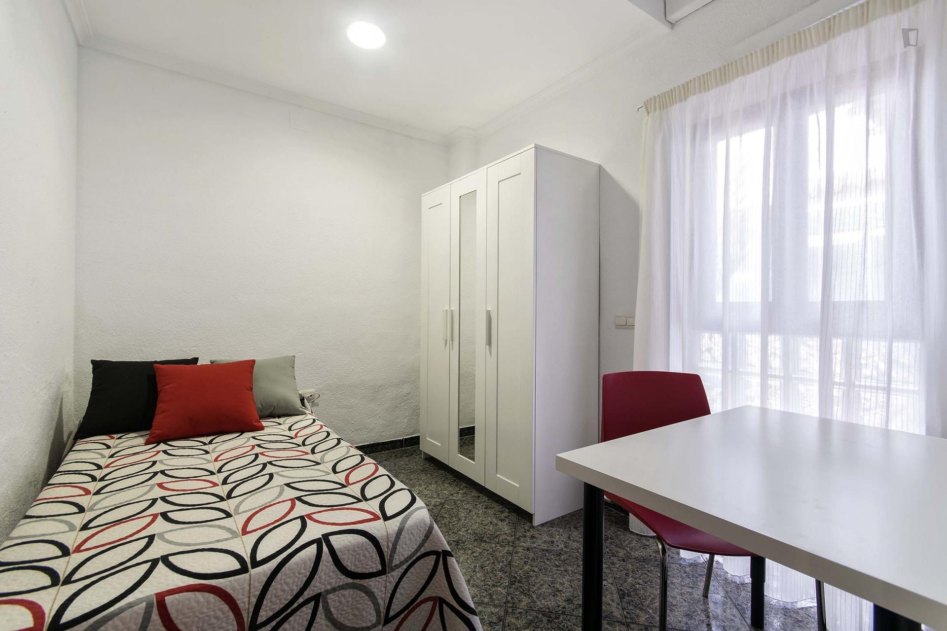 Muchavista - Double bedroom in Alicante