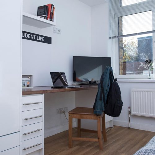 Kensal 2 - Studio for expats in London
