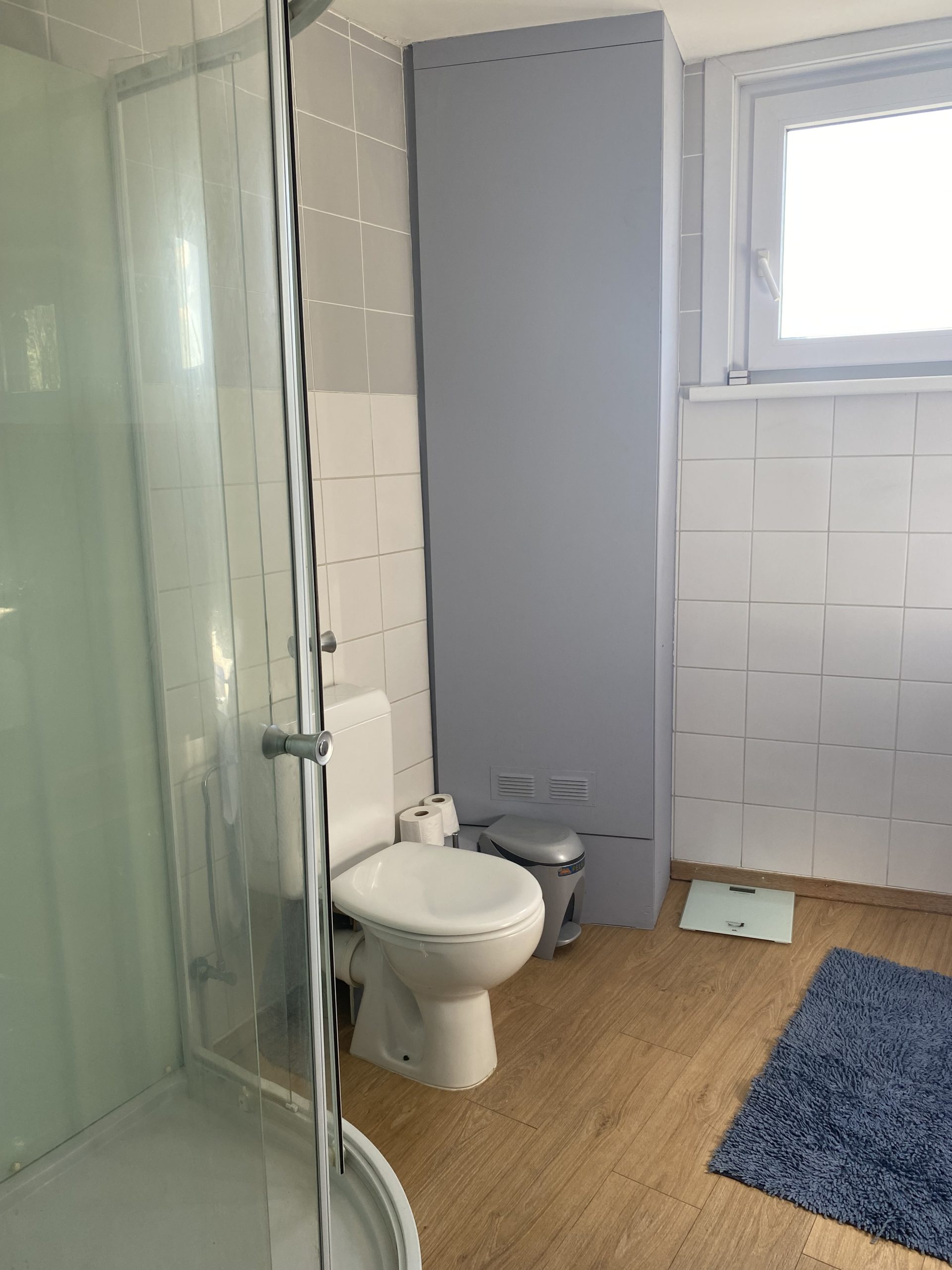 one-bedroom for rent in Ghent -Bathroom